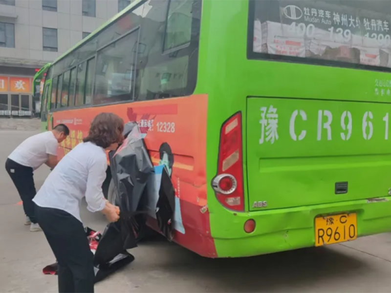 汝陽分公司：擦亮城市流動窗口，煥新車容迎“五一”